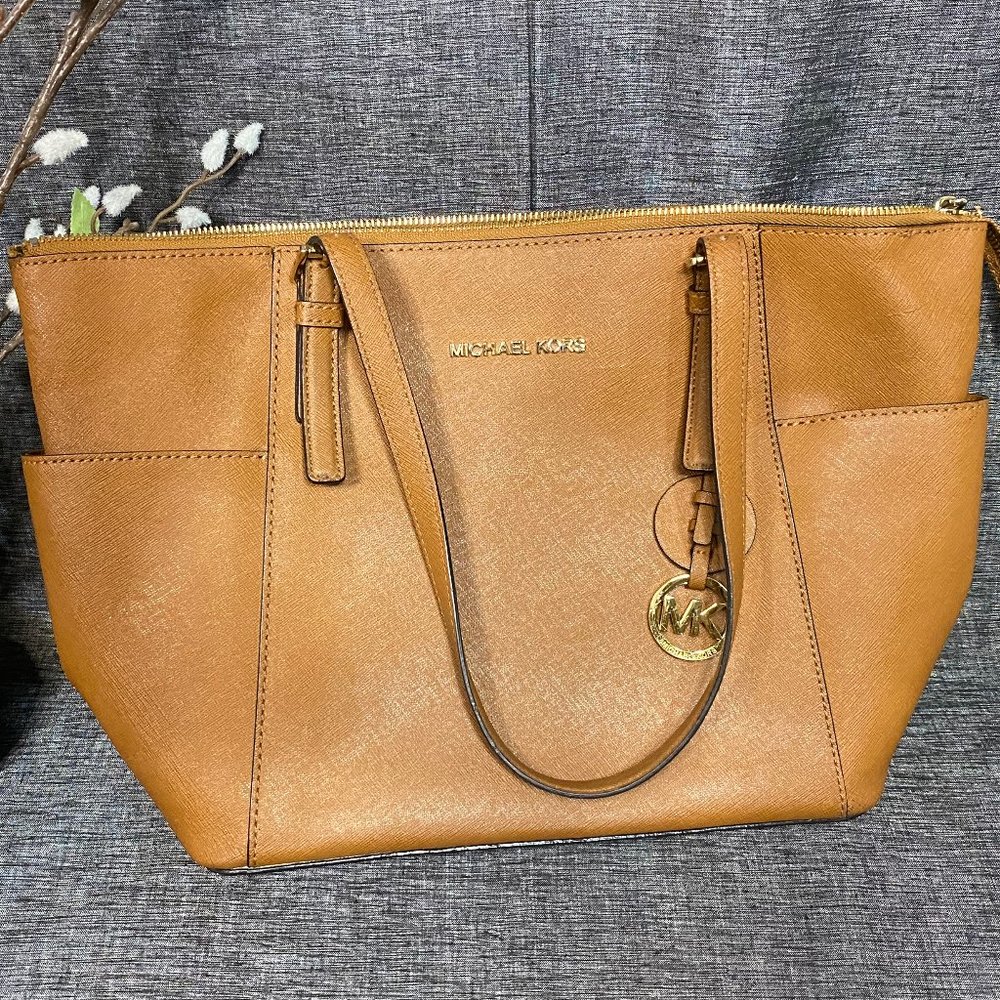 Michael Kors handbag NWOT